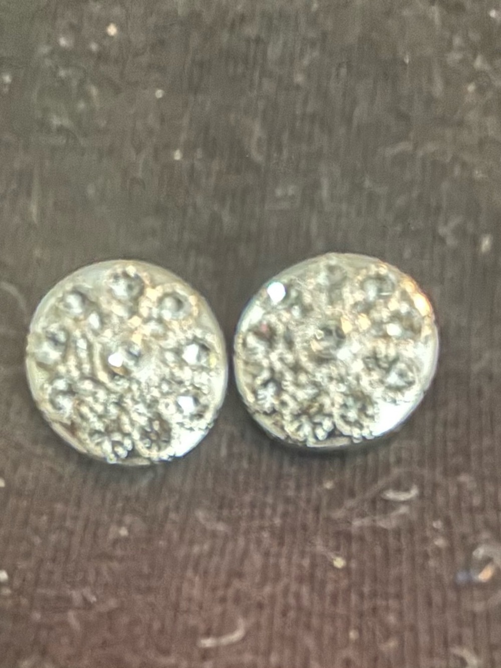 Round Pavé Crystal Original Dots in Silver with Pave Crystals
